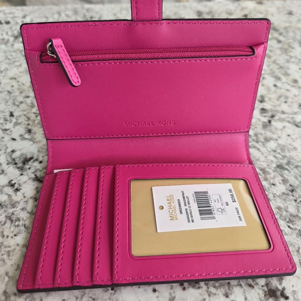 Michael Kors Greenwich Bifold Medium Wallet - Picture 3 of 6